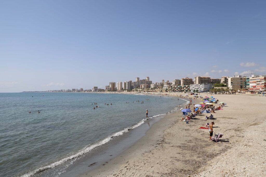 El Campello’s Playa Muchavista is a peaceful, family-friendly beach